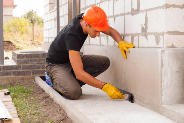 Waterproofing professionals working in Chillicothe, IL